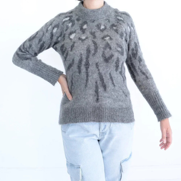All  Saints Grey Animal Print 55% Mohair, 13% Wool Crewneck Sweater XSmall - Picture 1 of 14